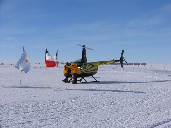Adventurers who flew a helicopter to the South Pole